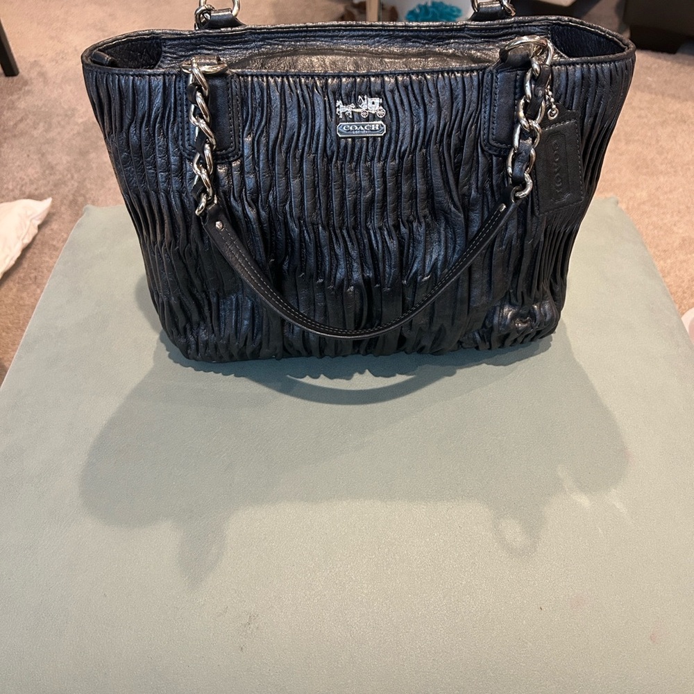 Coach Madison Gathered Leather Satchel EUC - Picture 3 of 11